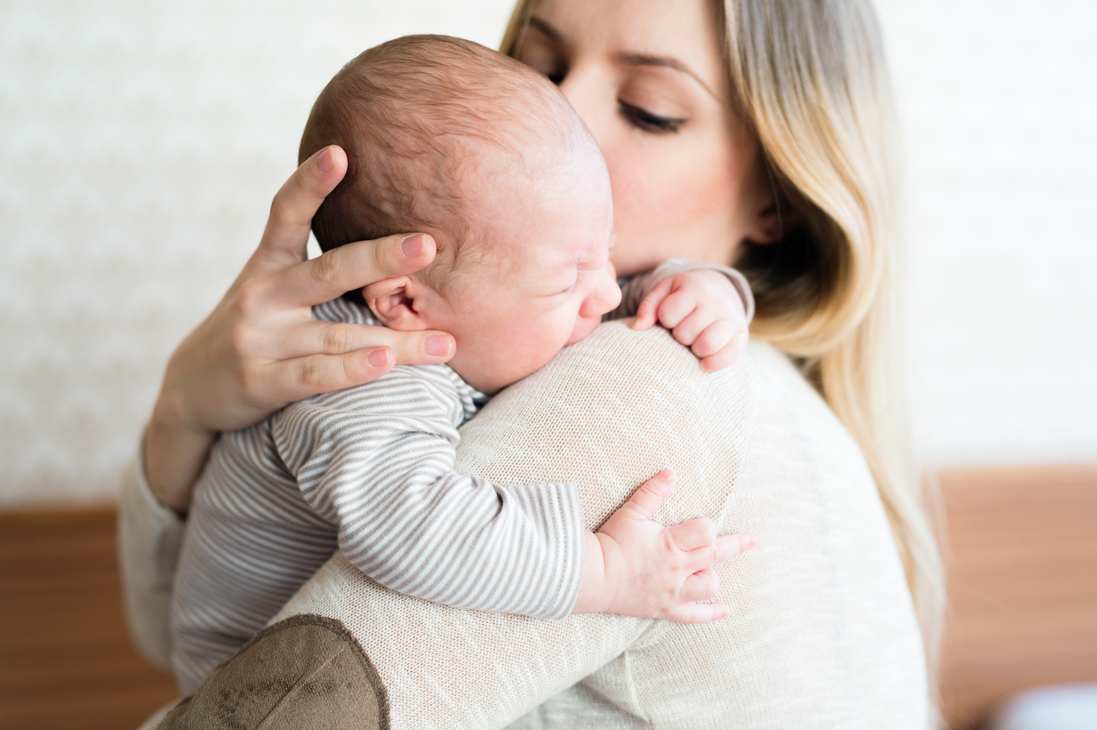Common Newborn Care Worries: Understanding and Dealing with Colic 